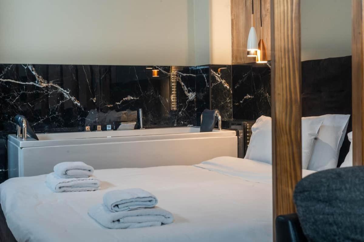 Noho Boutique , Premium Living Dikeou 8 Apartment Athens Ngoại thất bức ảnh